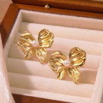 Bow oversized Statement Studs - Image 4