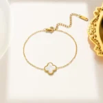 Luxurious Four Leaf Bracelet - Image 3