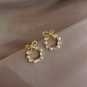 Bow Round Studs
