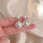 Simple Pearl Stud