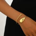 Simple solid Leaf Handcuff - Image 2