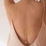 Elegant Pearl Back Chain - Image 3
